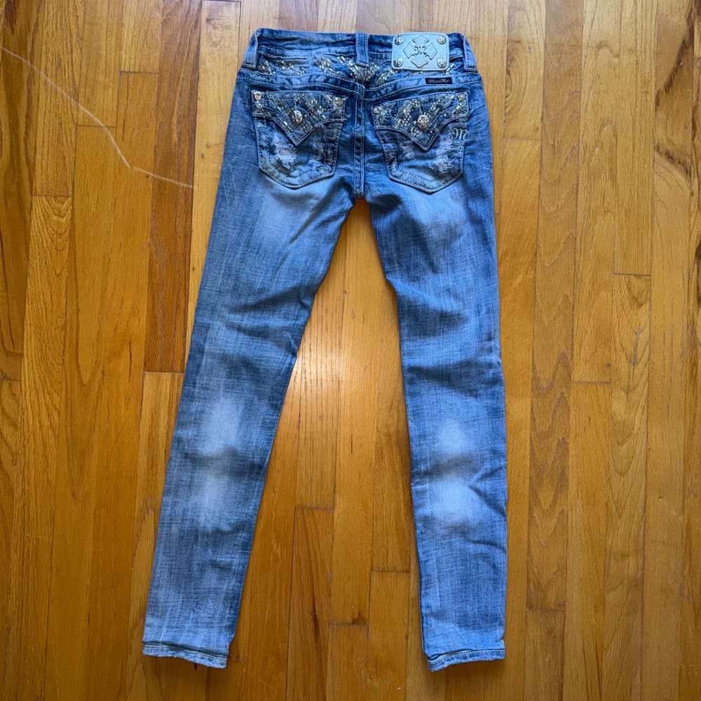 Miss Me Signature Skinny Jeans 23 * Short Embellished Low Rise Medium Wash Y2K